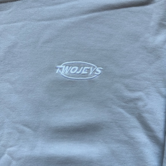 Twojeys Cropped Oversized Hoodie - Picture 2 of 5